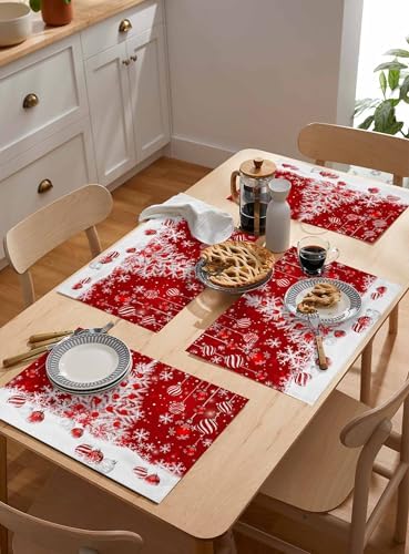 Red Christmas Placemats Set of 4, White Xmas Tree Snowflakes Red Balls Heat Resistant Washable Table Place Mats Winter Cotton Table Linens Party Holiday Decor for Kitchen Dining Outdoor Indoor