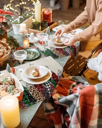 Merry Christmas Placemat 1PC, Buffalo Plaid Xmas Tree Winter Forest Farmhouse Heat Resistant Washable Table Place Mats Red Green Table Linens Party Holiday Decor for Kitchen Dining Outdoor Indoor
