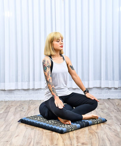 Leewadee Meditation Cushion Set – 1 Round Zafu Meditation Pillow and 1 Square Roll-Up Zabuton Meditation Mat, Pillows Bundle Filled with Kapok
