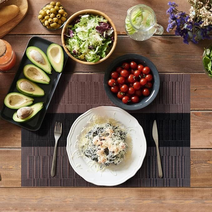 Aofmee Placemats, Heat Resistant Place Mats Set of 6, Washable PVC Table Mats, Woven Vinyl Plastic Placemats for Kitchen Dining Table, Non-Slip Stain Resistant Placemat Indoor Outdoor, Easy to Clean
