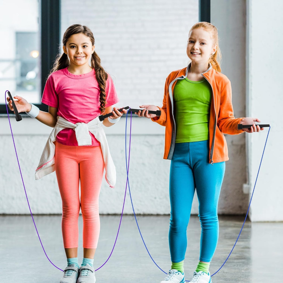 Aodaer PVC Skipping Rope Adjustable Jump Rope for Kids Multicolor Jump Rope Bulk with Plastic Handles Lightweight for Outdoor Fitness Exercise and Weight Loss, Training and Racing